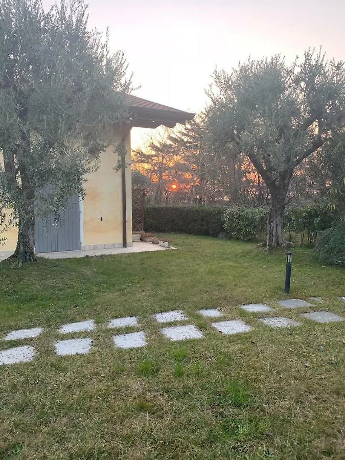 Villa Elma Lonato 0*,